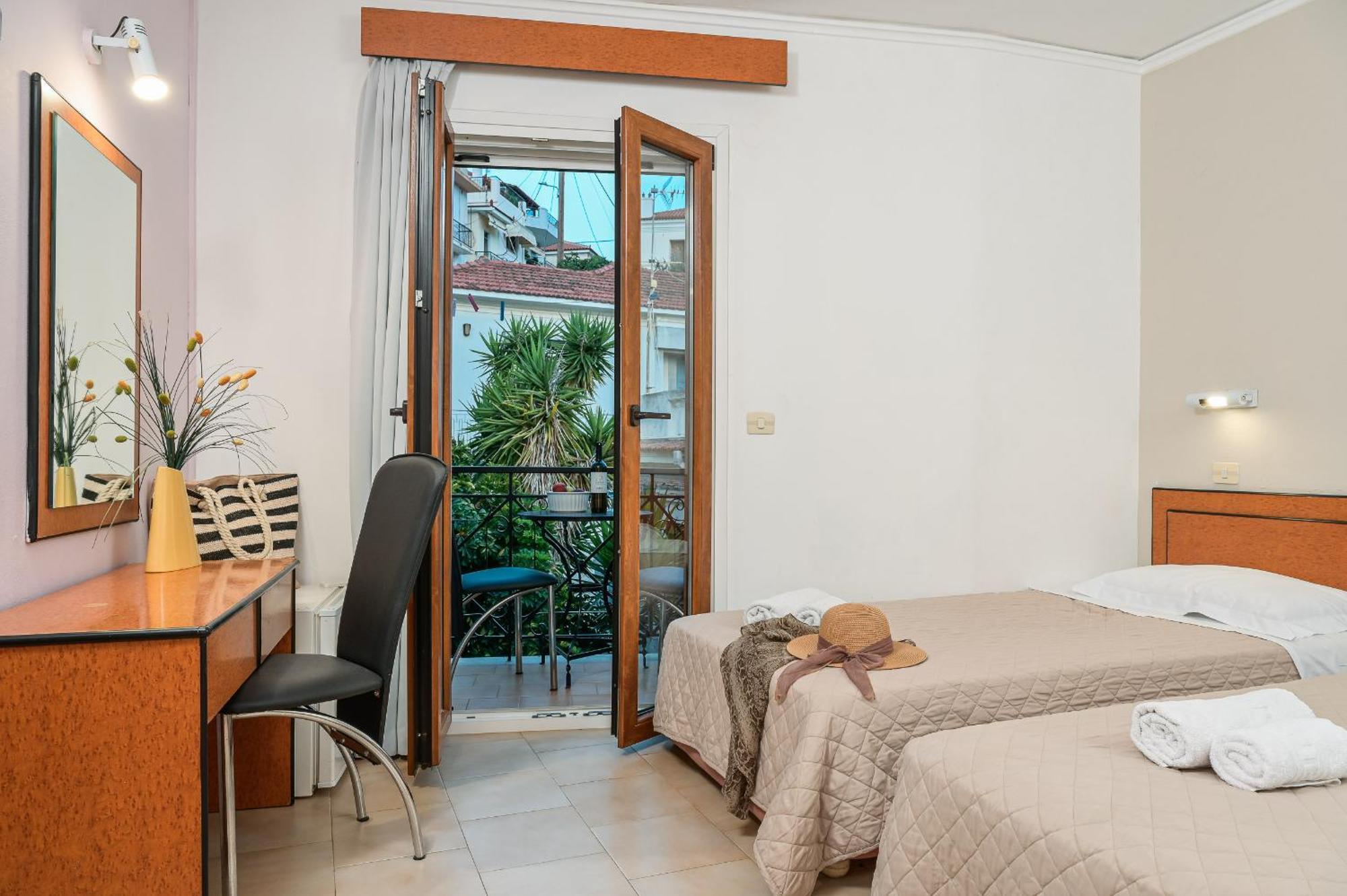 Emily Hotel Agia Paraskevi  Habitación foto